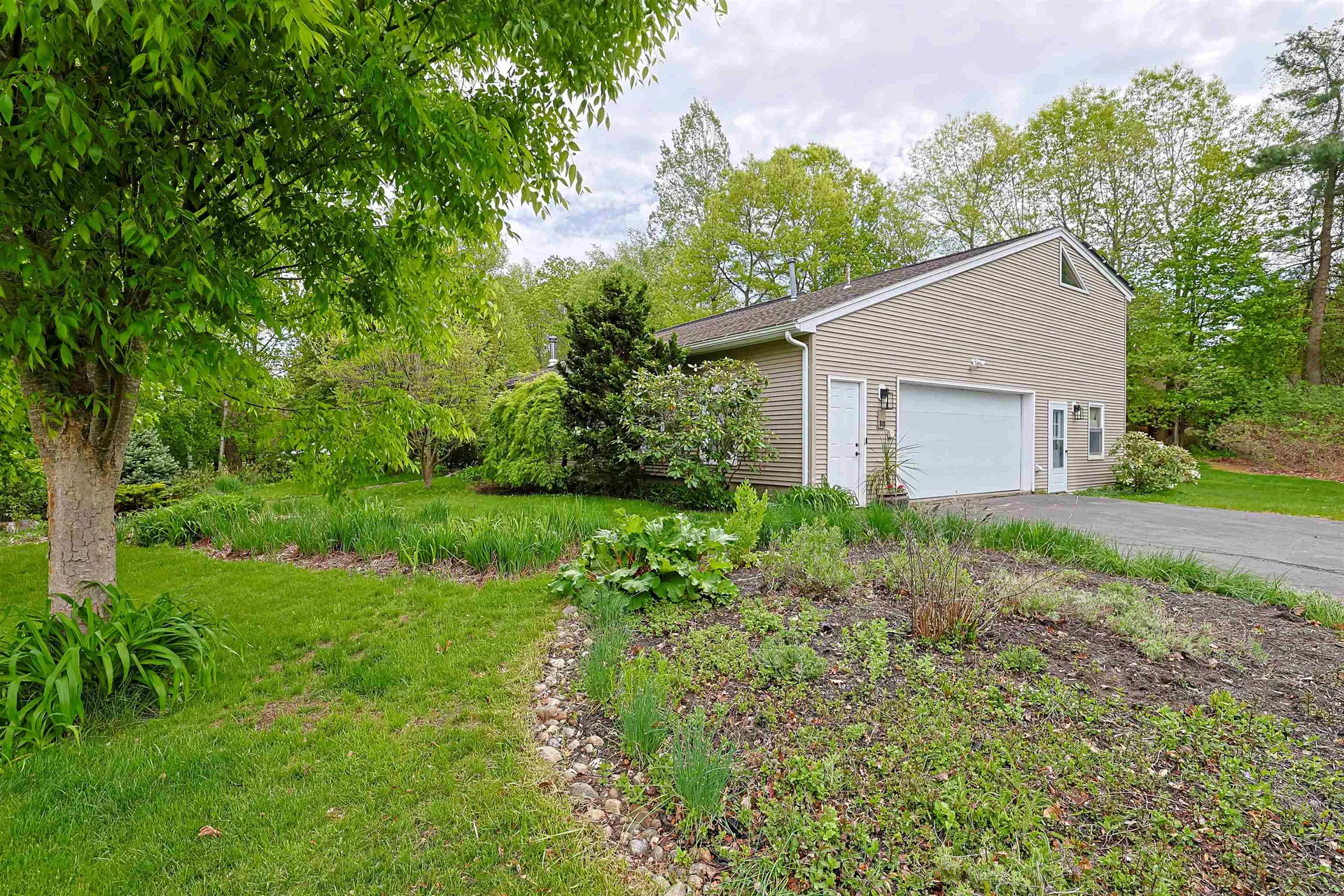 311 Paquette Avenue Manchester NH 03104