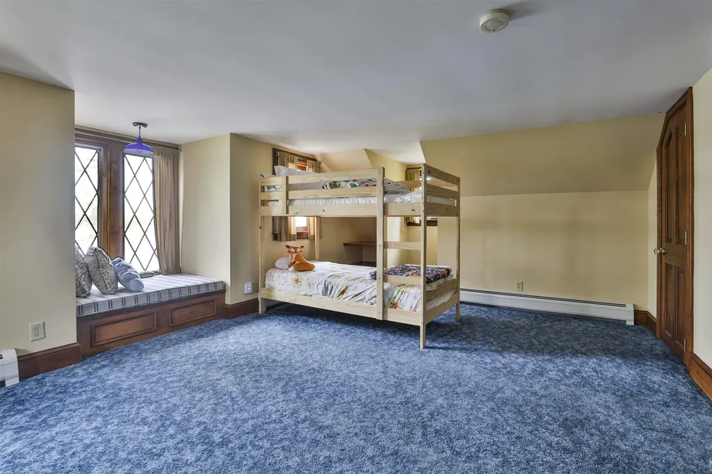 34 Baker Avenue Deerfield NH 03037