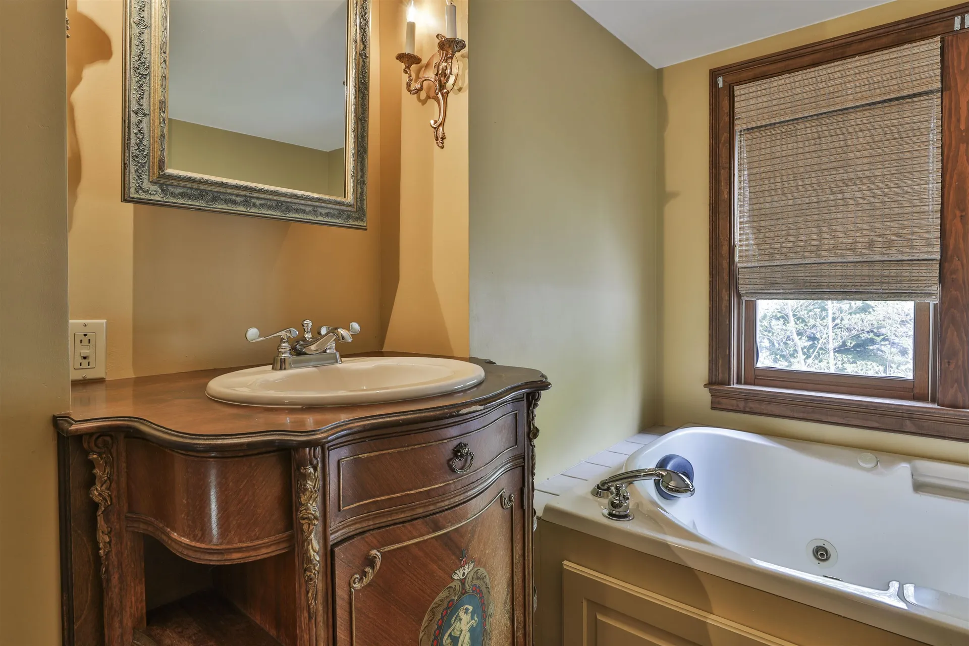 34 Baker Avenue Deerfield NH 03037