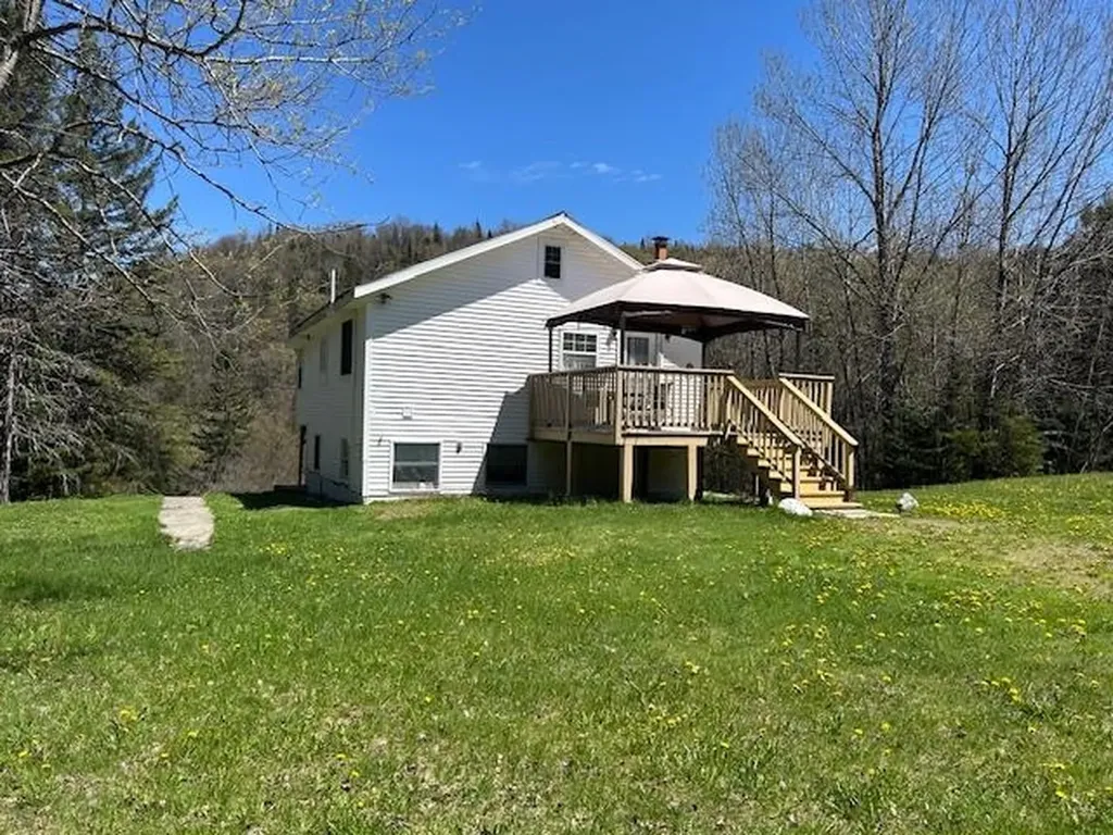 127 Hollow Road Stewartstown NH 03576