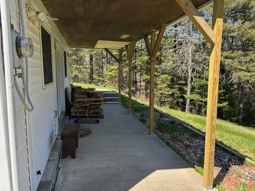 127 Hollow Road Stewartstown NH 03576