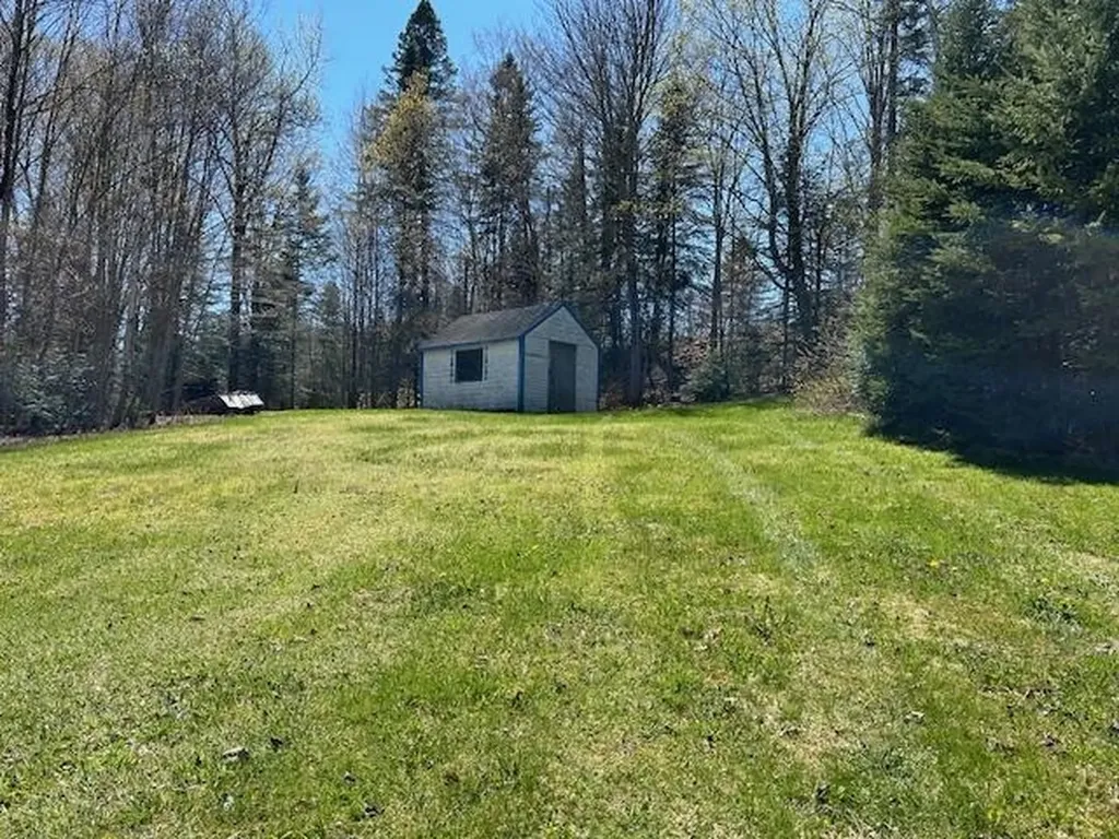127 Hollow Road Stewartstown NH 03576