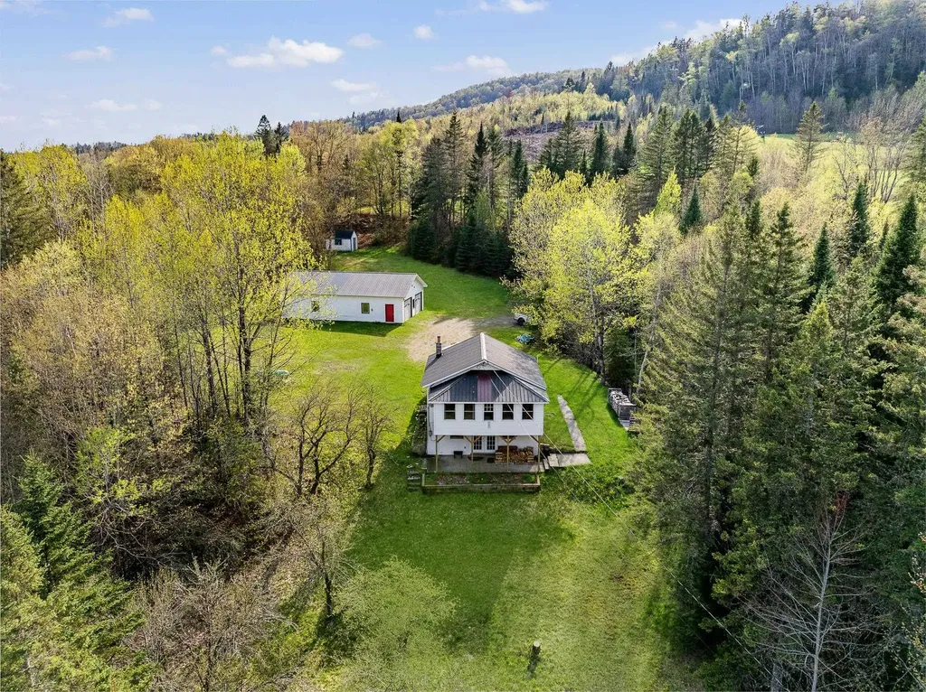 127 Hollow Road Stewartstown NH 03576