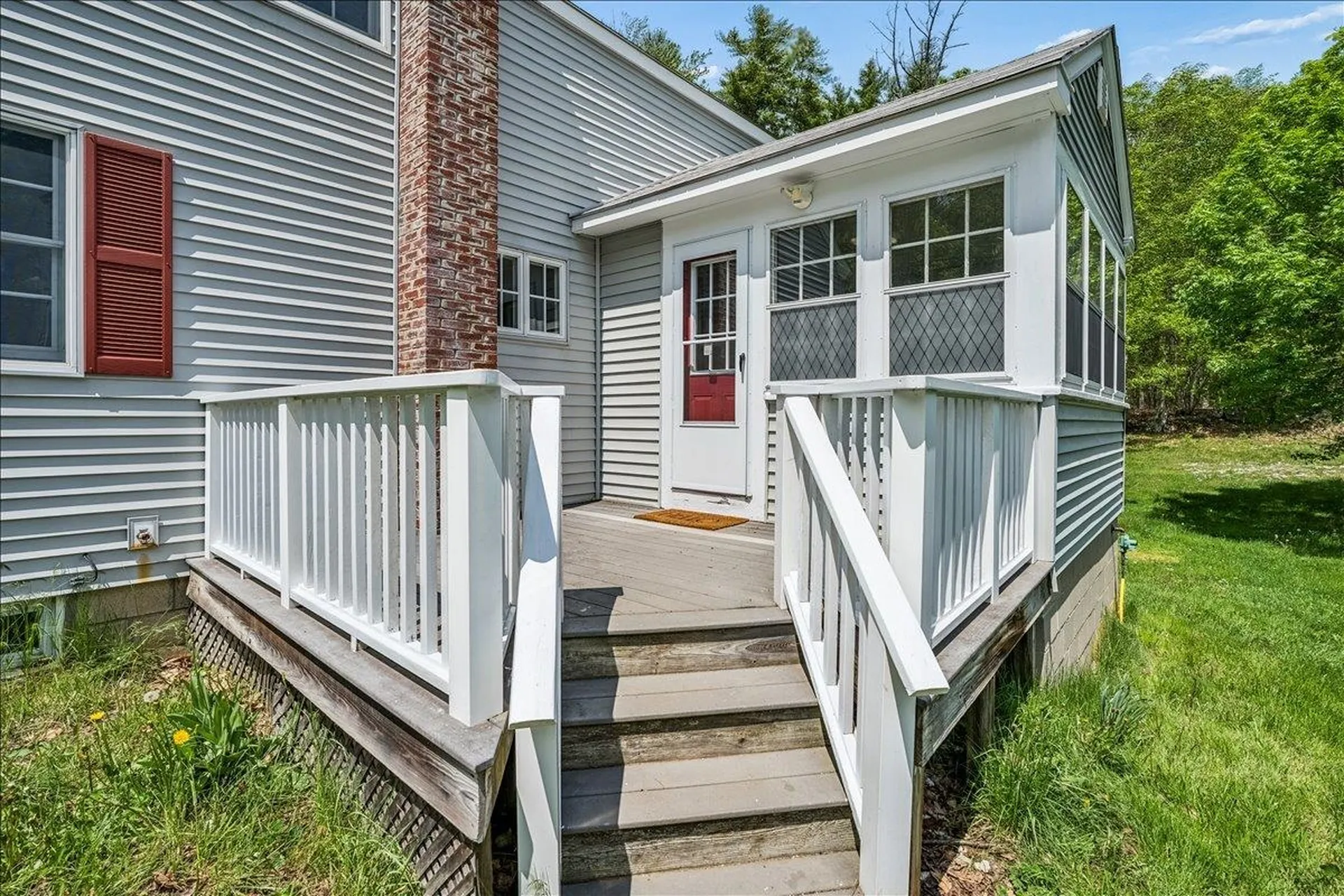 45 Old Center Road Deerfield NH 03037