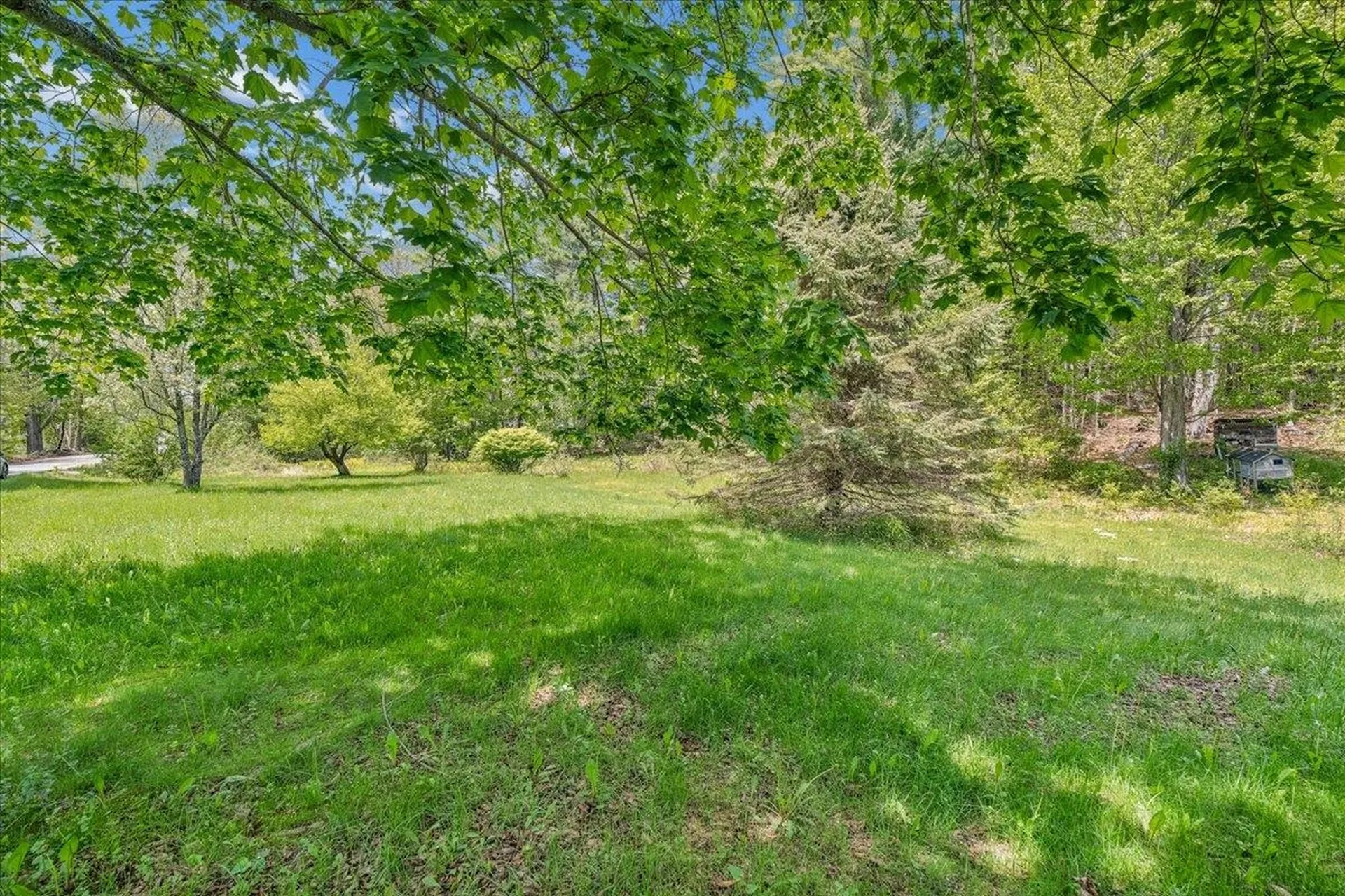 45 Old Center Road Deerfield NH 03037