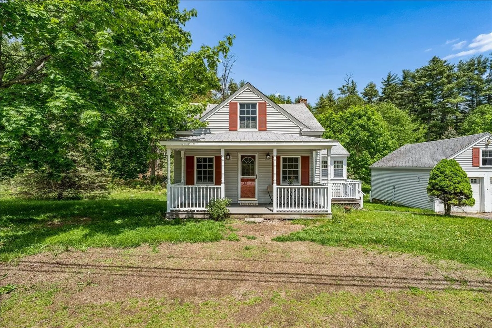 45 Old Center Road Deerfield NH 03037