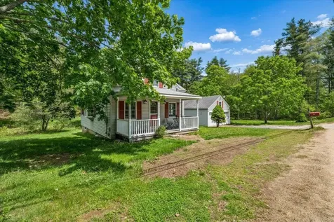 45 Old Center Road Deerfield NH 03037
