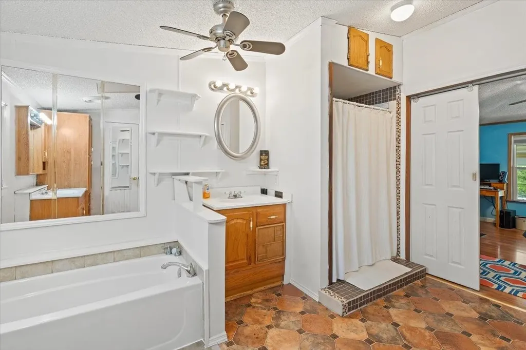 673 Bullock Road Georgia VT 05468