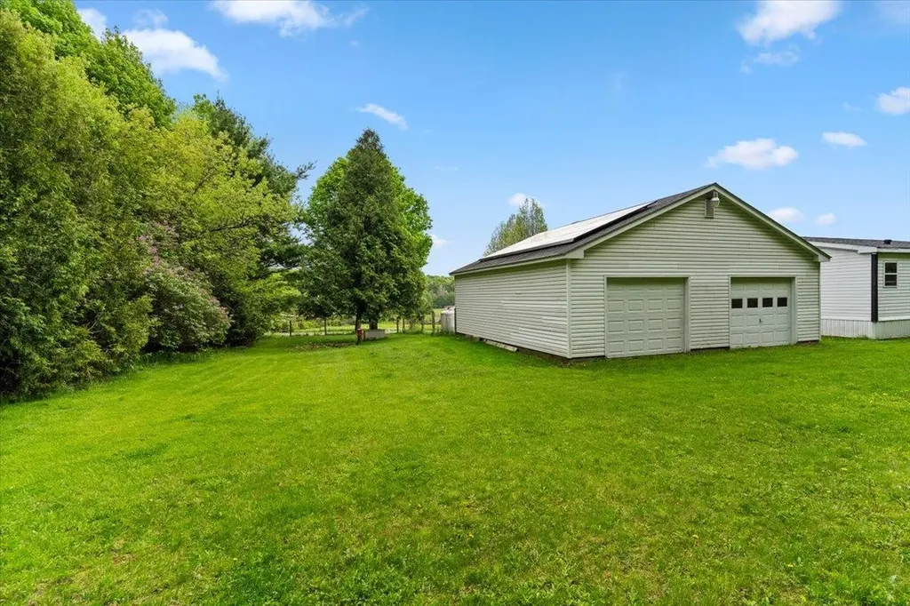 673 Bullock Road Georgia VT 05468