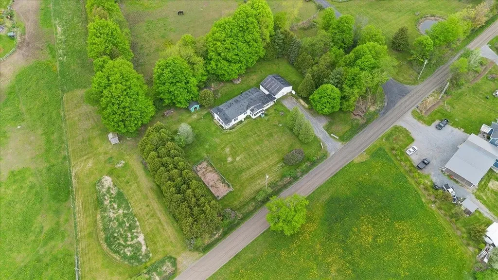 673 Bullock Road Georgia VT 05468