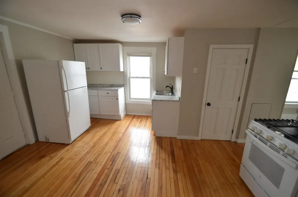 308 Bartlett Street Manchester NH 03102