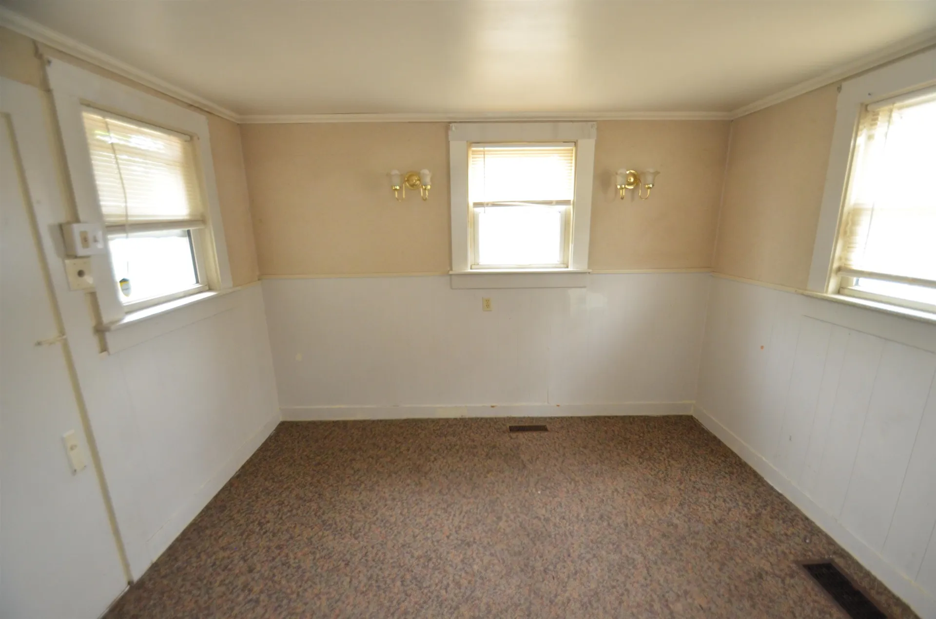 308 Bartlett Street Manchester NH 03102