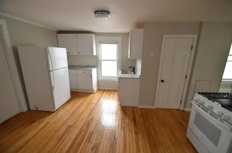 308 Bartlett Street Manchester NH 03102