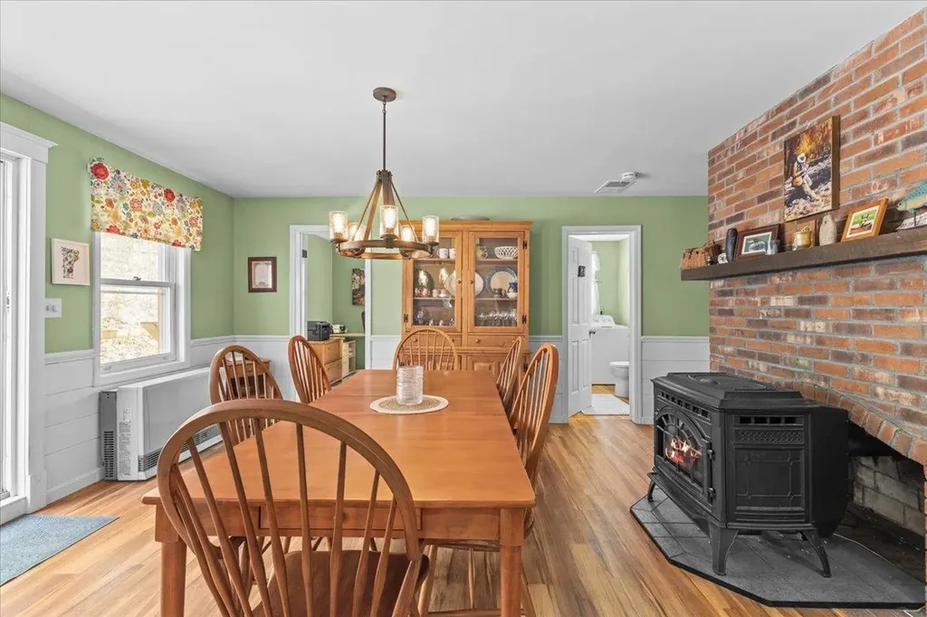 67 Thacher Road Bolton VT 05477