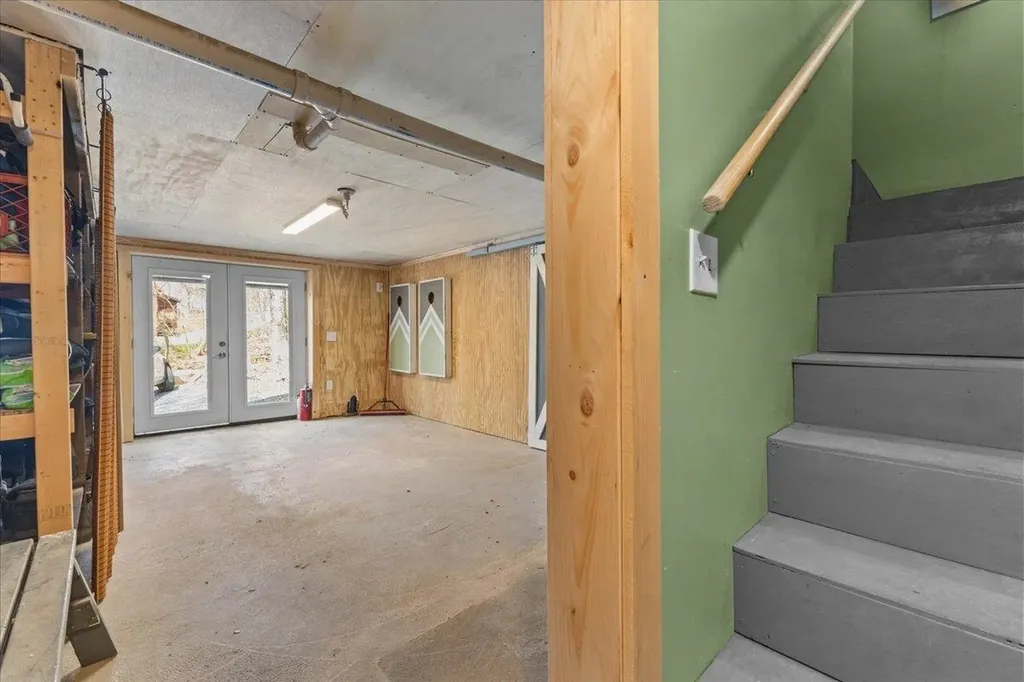 67 Thacher Road Bolton VT 05477