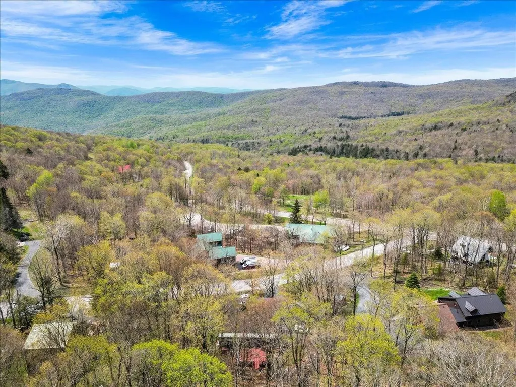 67 Thacher Road Bolton VT 05477