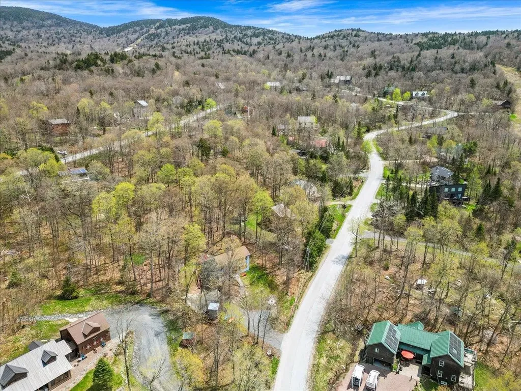 67 Thacher Road Bolton VT 05477