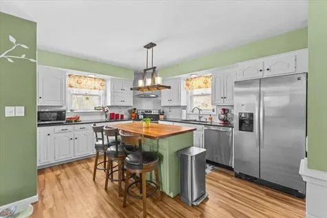 67 Thacher Road Bolton VT 05477