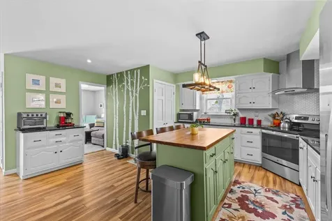 67 Thacher Road Bolton VT 05477