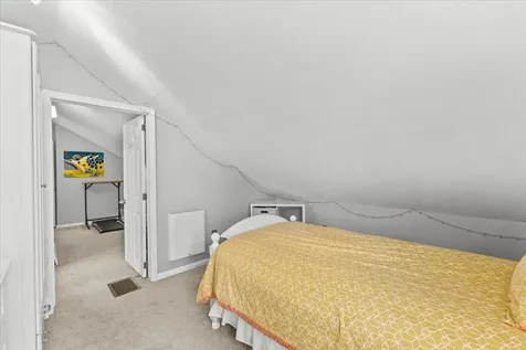 67 Thacher Road Bolton VT 05477