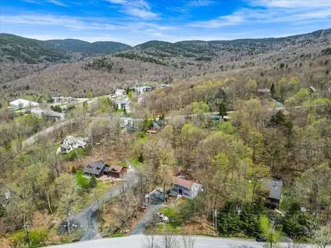 67 Thacher Road Bolton VT 05477