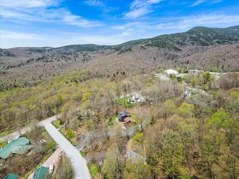 67 Thacher Road Bolton VT 05477