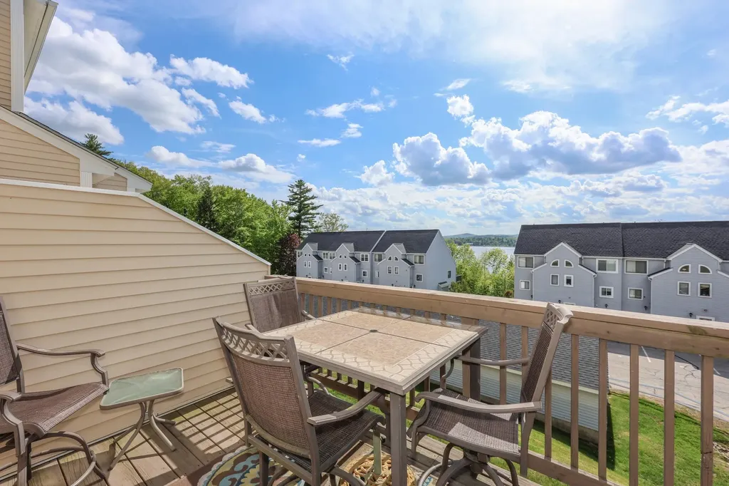 11 Sullivan Way Laconia NH 03246
