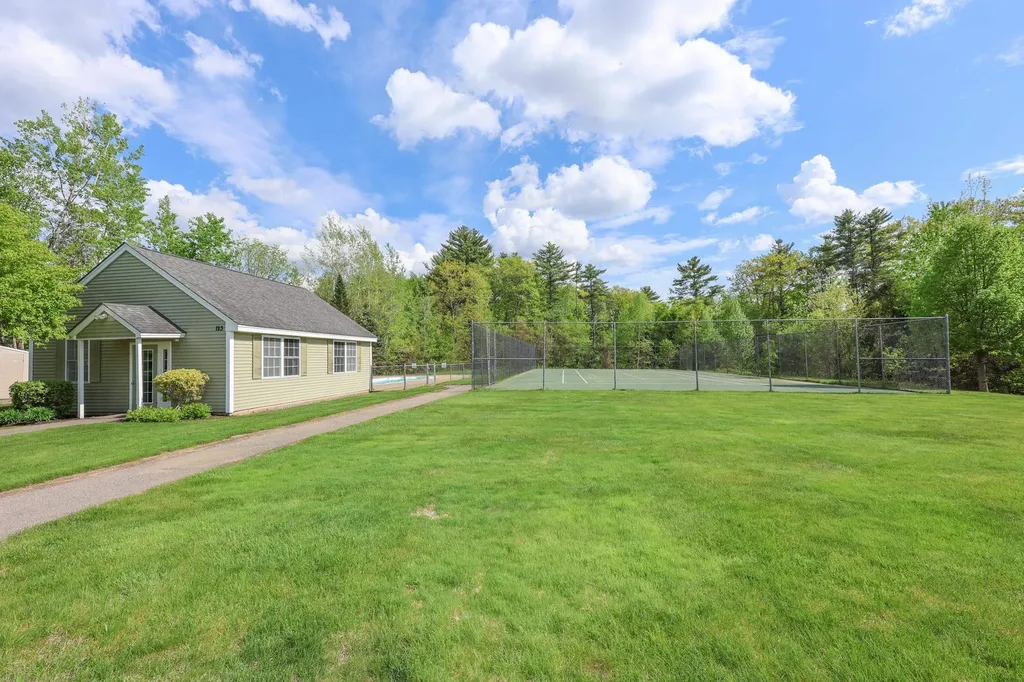 11 Sullivan Way Laconia NH 03246