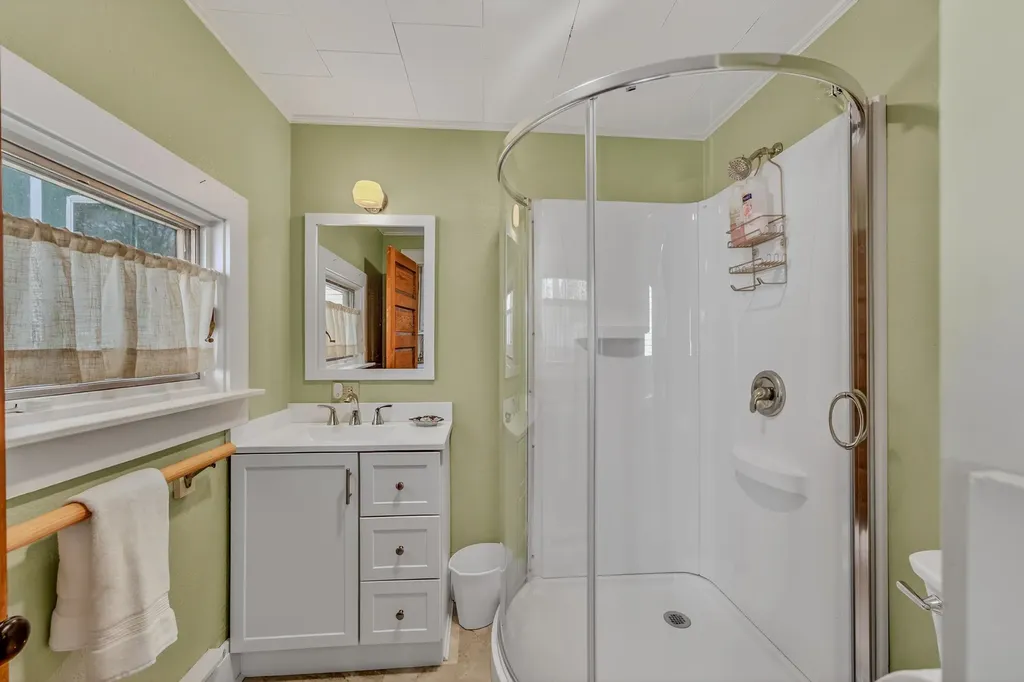 91 Meadow Street Bethlehem NH 03574