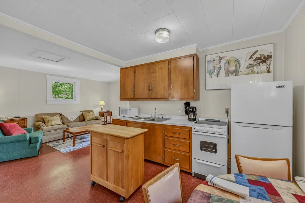 91 Meadow Street Bethlehem NH 03574