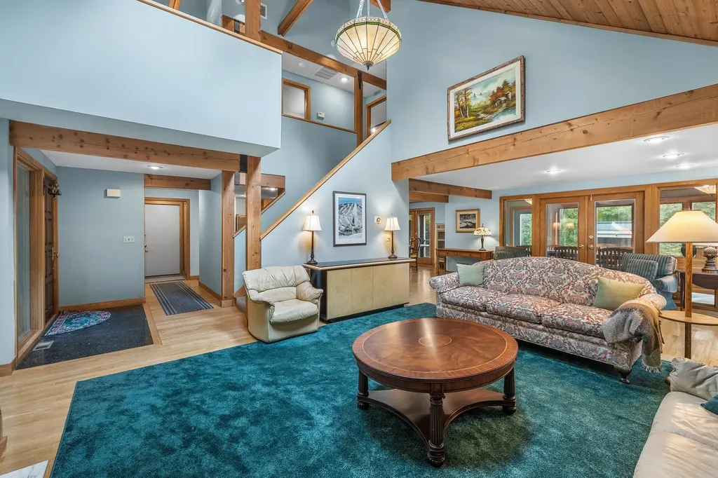 6 Old Ridge Road Winhall VT 05340