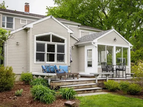 113 Maplewood Drive Shelburne VT 05482