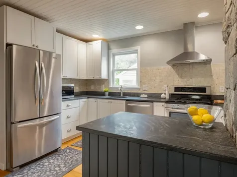 113 Maplewood Drive Shelburne VT 05482
