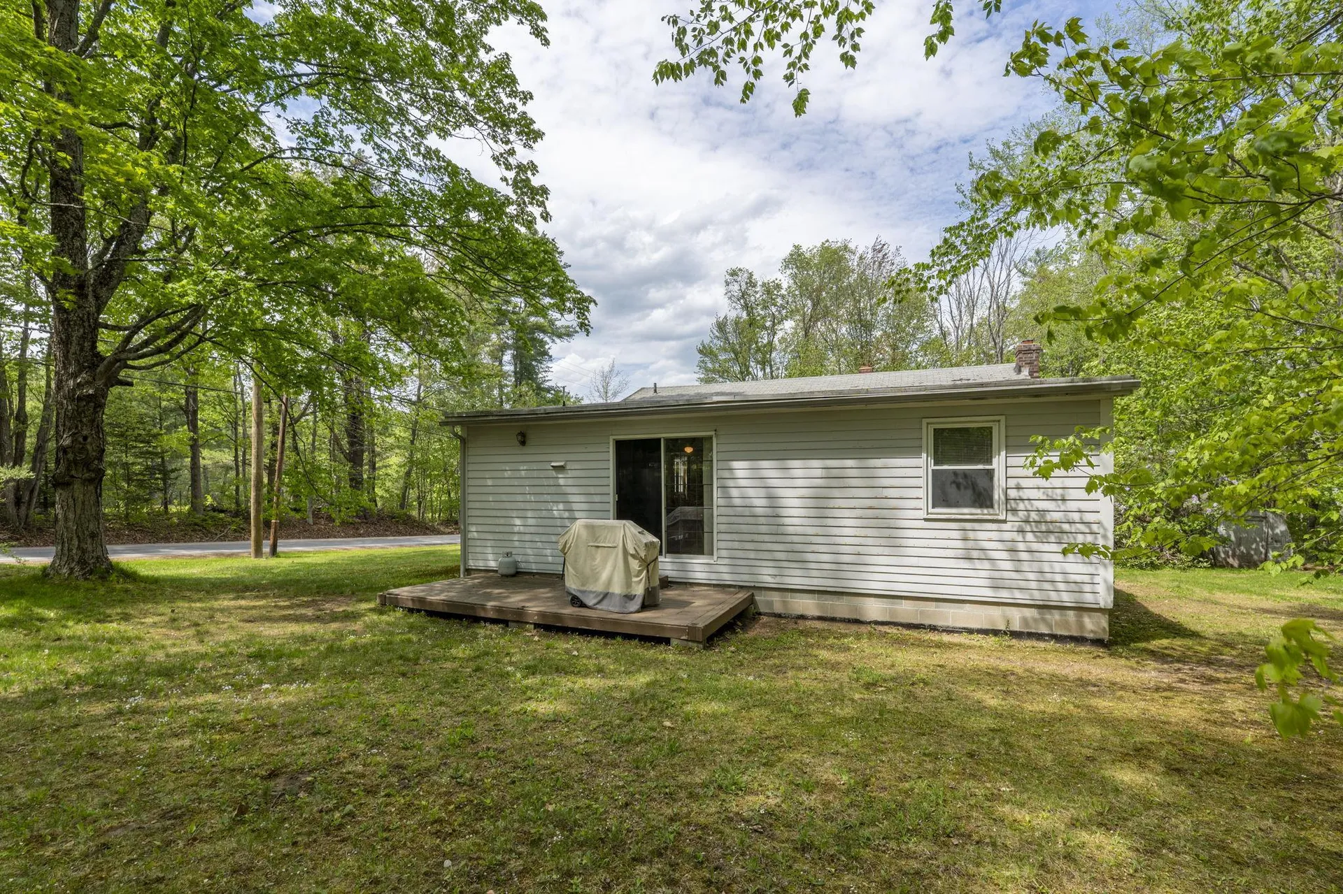 112 Main Street Candia NH 03034
