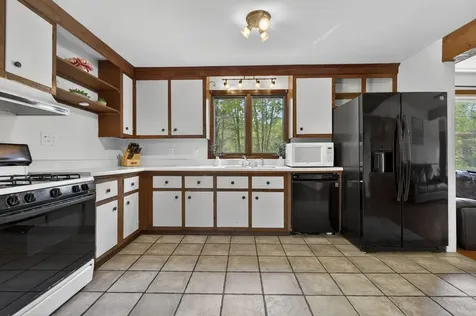 112 Main Street Candia NH 03034