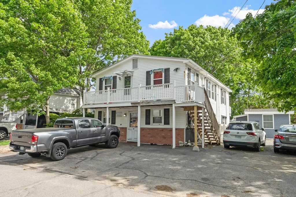 Thorwald Avenue Hampton NH 03842