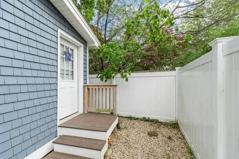 Thorwald Avenue Hampton NH 03842