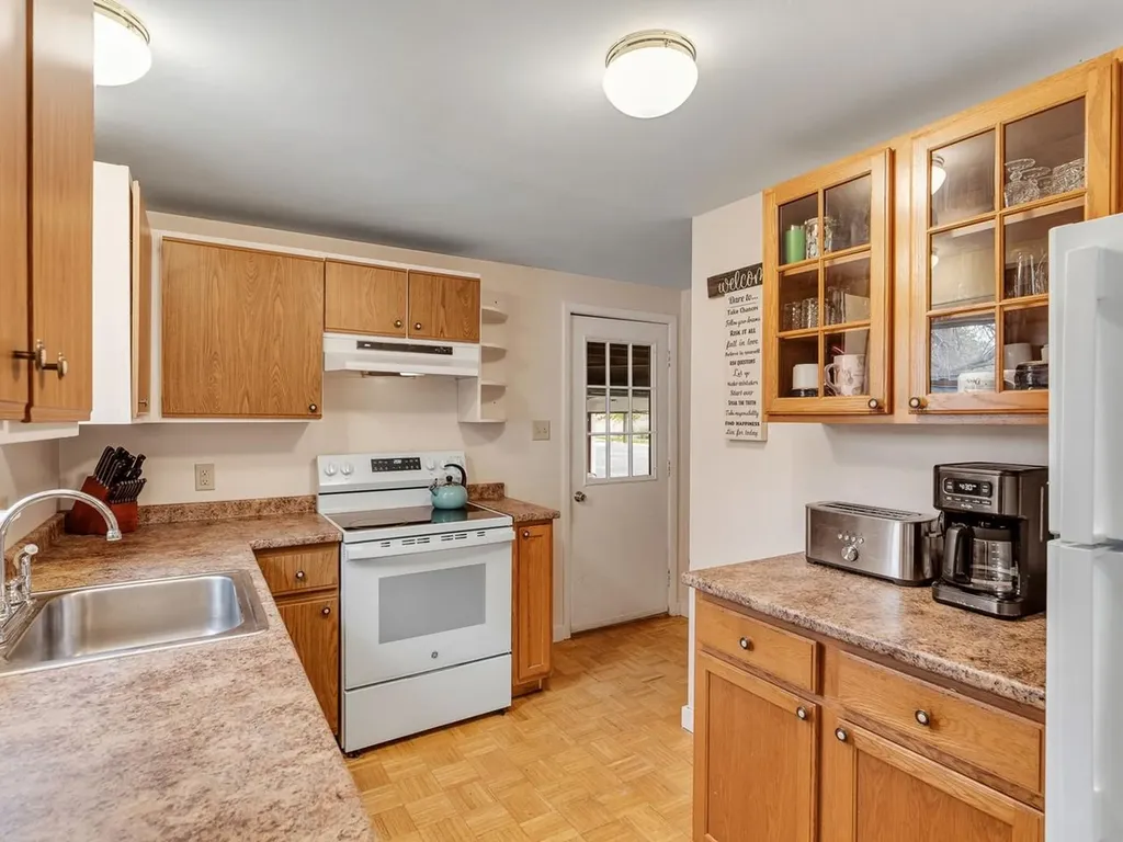 19 Brookside Drive Middlebury VT 05753-1521