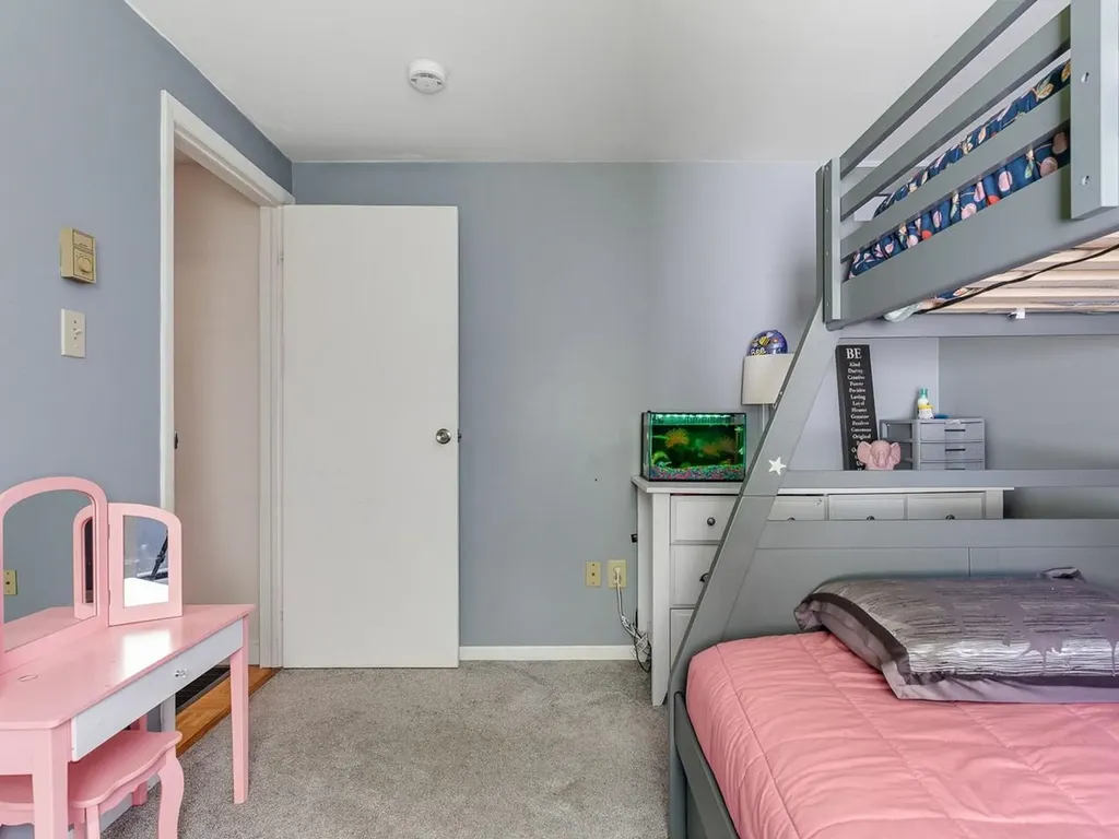 19 Brookside Drive Middlebury VT 05753-1521