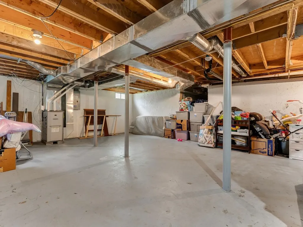 19 Brookside Drive Middlebury VT 05753-1521