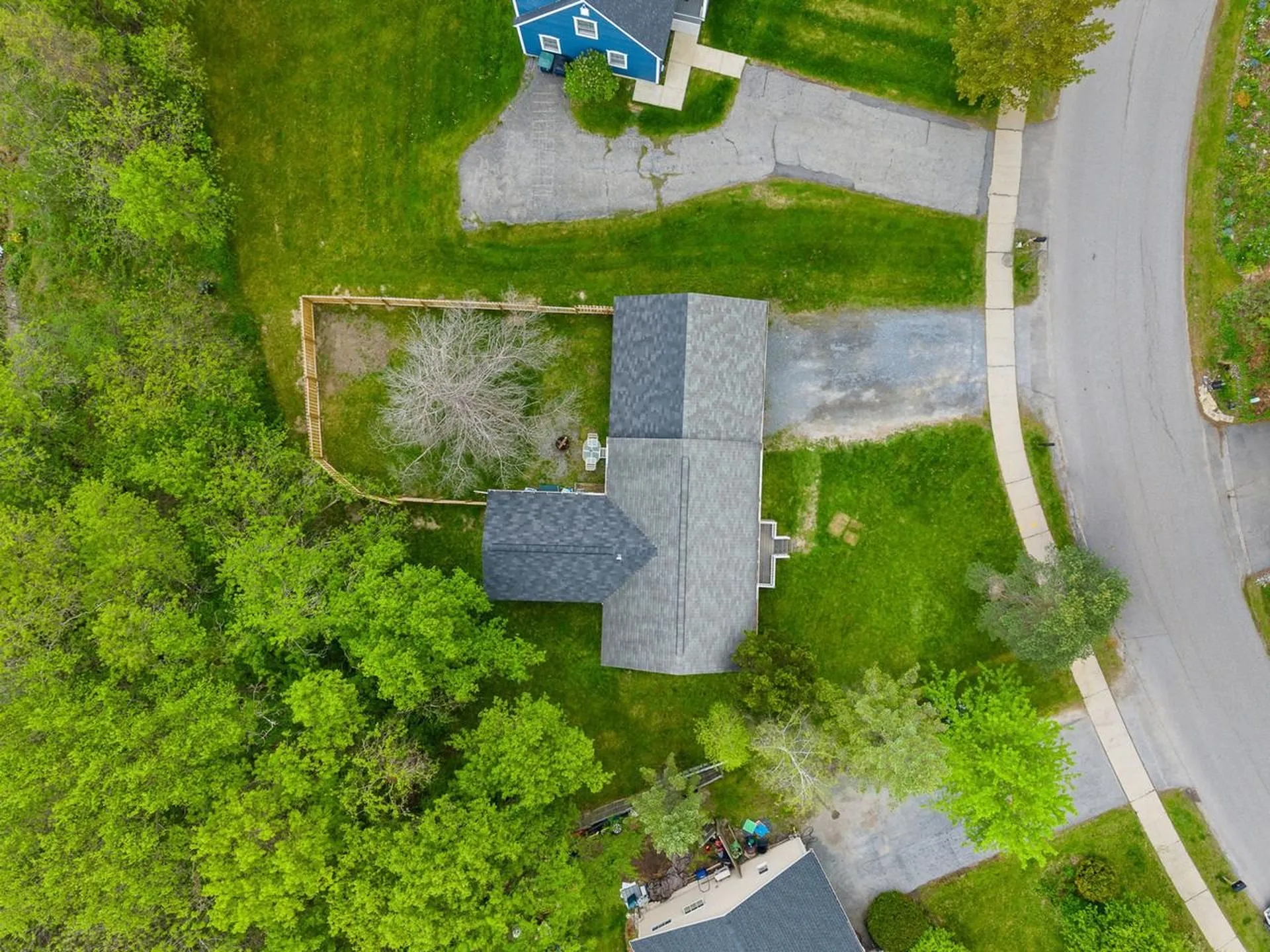 19 Brookside Drive Middlebury VT 05753-1521