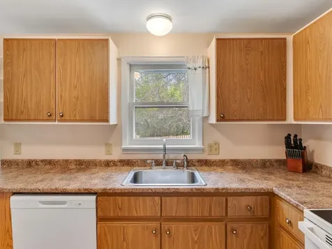 19 Brookside Drive Middlebury VT 05753-1521
