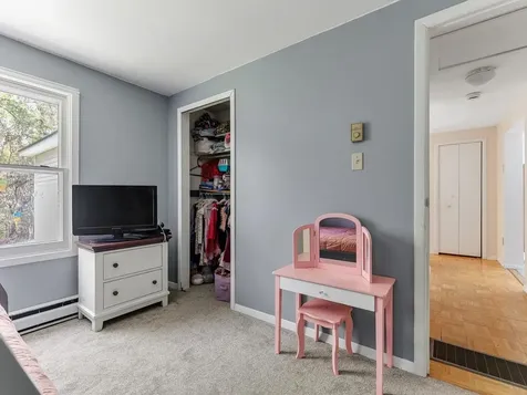 19 Brookside Drive Middlebury VT 05753-1521
