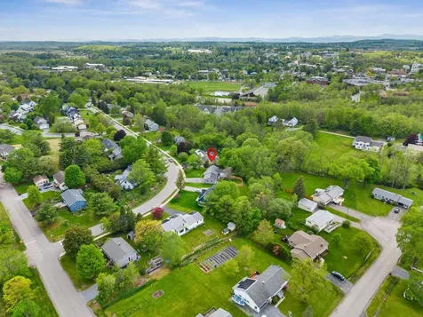 19 Brookside Drive Middlebury VT 05753-1521