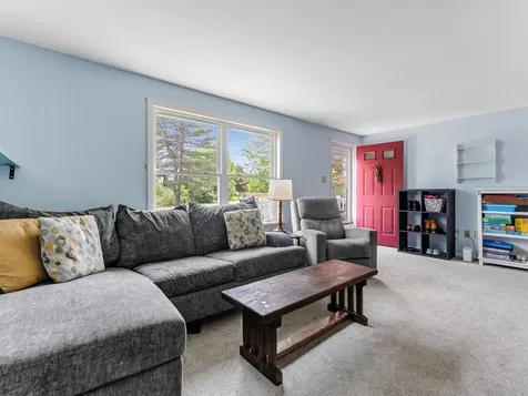 19 Brookside Drive Middlebury VT 05753-1521