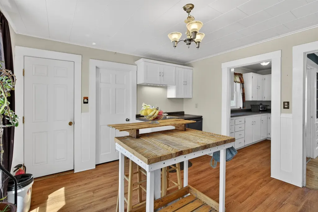 9 Park Street Proctor VT 05765