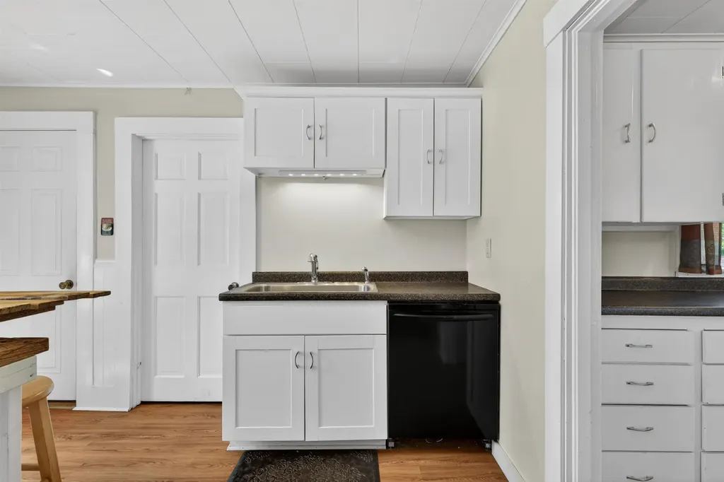 9 Park Street Proctor VT 05765