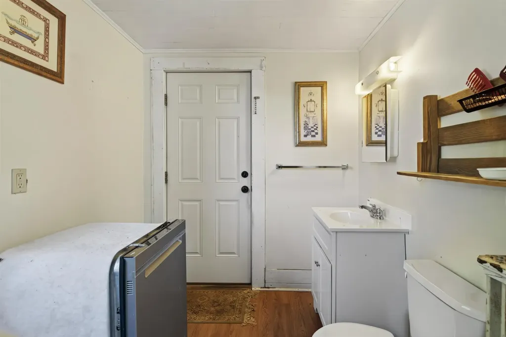9 Park Street Proctor VT 05765