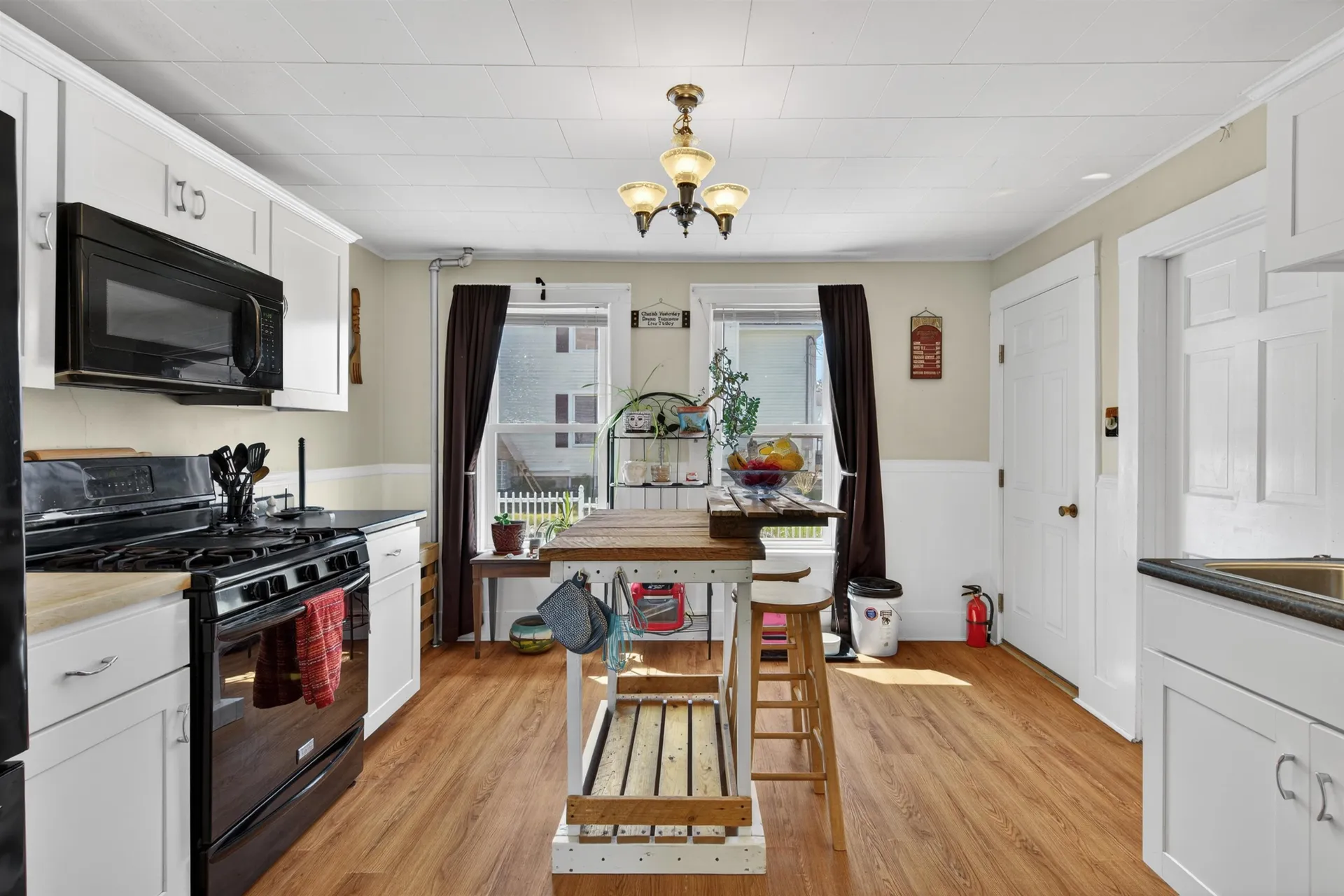 9 Park Street Proctor VT 05765