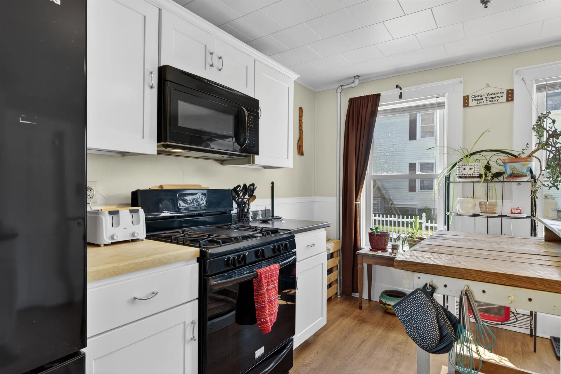 9 Park Street Proctor VT 05765